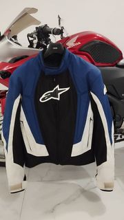 (Kategori: ) berada di . Dikirim oleh trixie_motoshopsby (ID iklan 1336882313, Gambar 1). Deskripsi: .