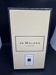 (Category: ) located in . Submitted by parfumparagon (Listing ID 1337021547, Image 1). Description: .
