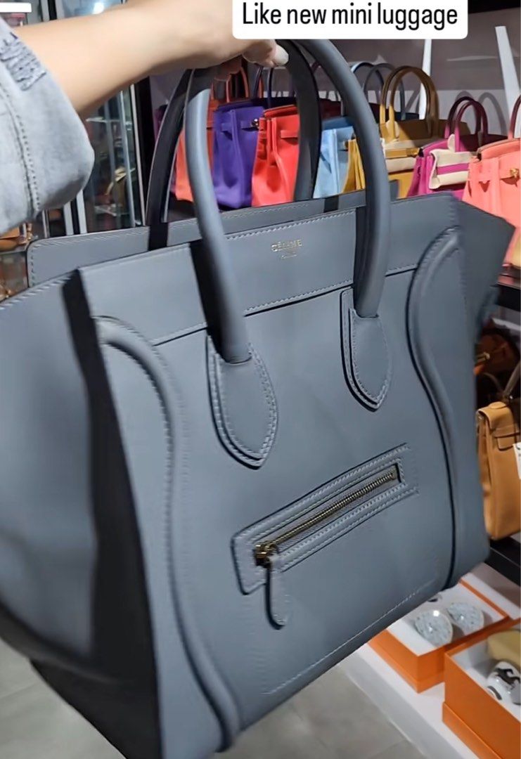 Like new mini luggage (Category: Luxury Bags & Wallets) located in Santa Ana. Submitted by astonandariana (Listing ID 1336978879, Image 2). Description: .