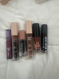 (Category: ) located in . Submitted by destashingmycloset (Listing ID 1336873135, Image 1). Description: .