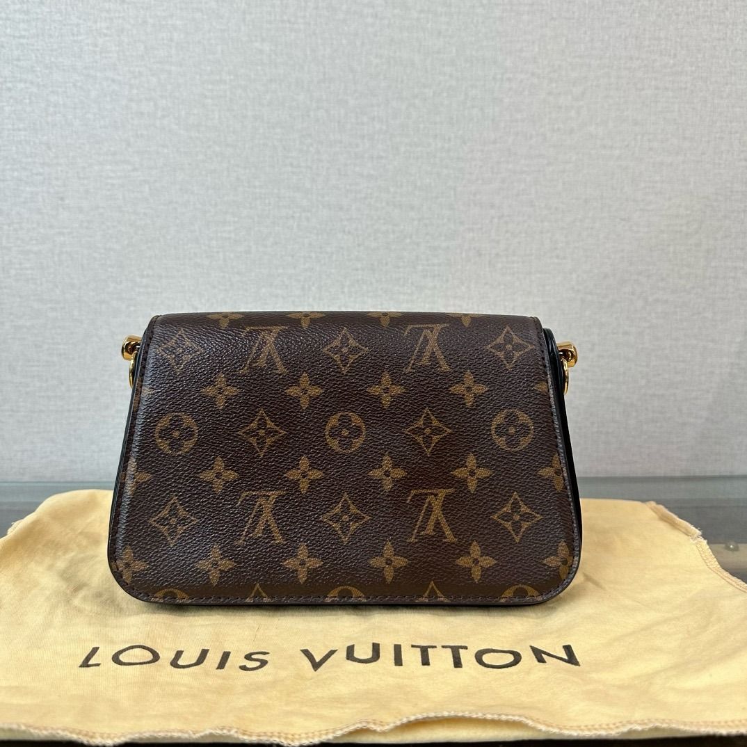 Louis Vuitton Neo Saint Cloud in Monogram Black