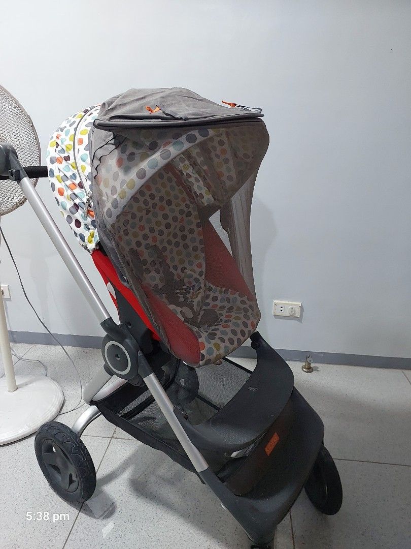 Luxury stroller (Category: Carriers & Slings) located in Cavite. Submitted by rpsilverio61699 (Listing ID 1336984033, Image 3). Description: item is in excellent condition, reversible and heavy duty up to 4yrs old.