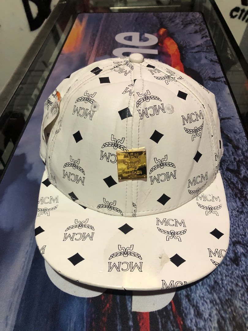 Mcm snapback sales