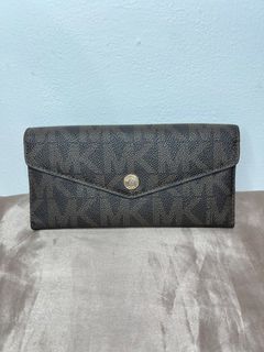 (Category: ) located in . Submitted by hjthriftshop (Listing ID 1336880724, Image 1). Description: .