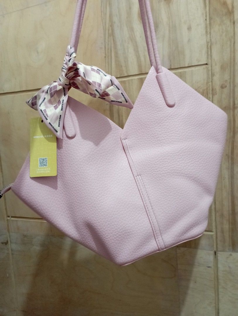 Mincol Koge Shoulder Bag (Category: Shoulder Bags) located in Apalit. Submitted by michdbi_ch (Listing ID 1336924197, Image 2). Description: Free po kapag may nabili saken na atleast P500..