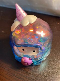 (Category: ) located in . Submitted by figurinecollector (Listing ID 1337040418, Image 1). Description: .