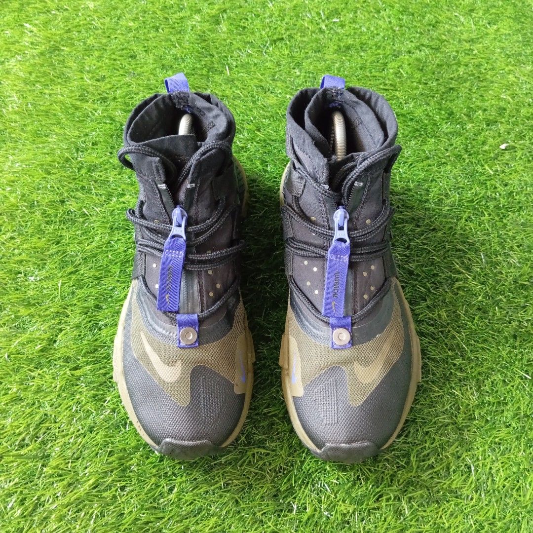 Nike Air Huarache Gripp QS, Fesyen Pria, Sepatu Sneakers di