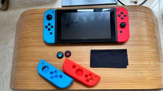 （分類：）位於 。 由 aaronlch 提交（商品編號 1337025911，圖片 1）。簡介： 。