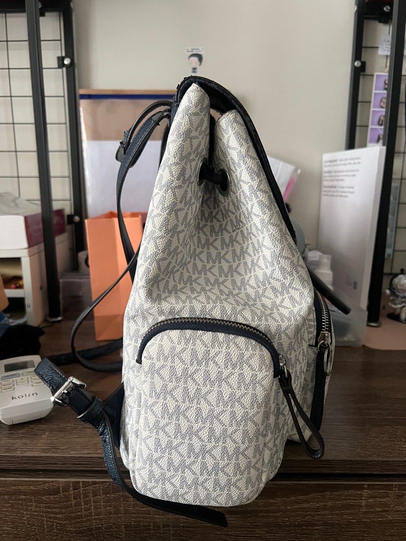 Mk cargo backpack top