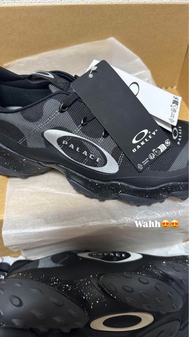 Palace X Oakley Edge Flex Black, Men