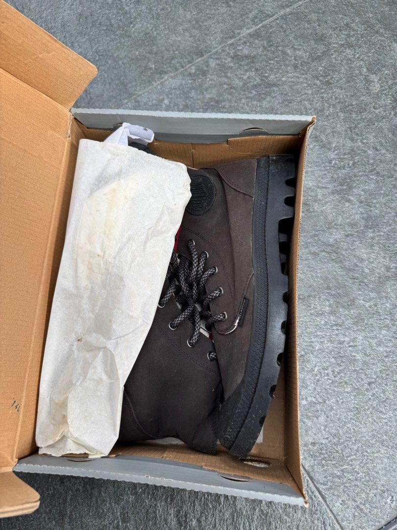 Palladium (Category: Boots) located in Las Pinas. Submitted by jadrie (Listing ID 1337056849, Image 3). Description: Pampa Hi Rive Gauche Size 11 Black/french tape.