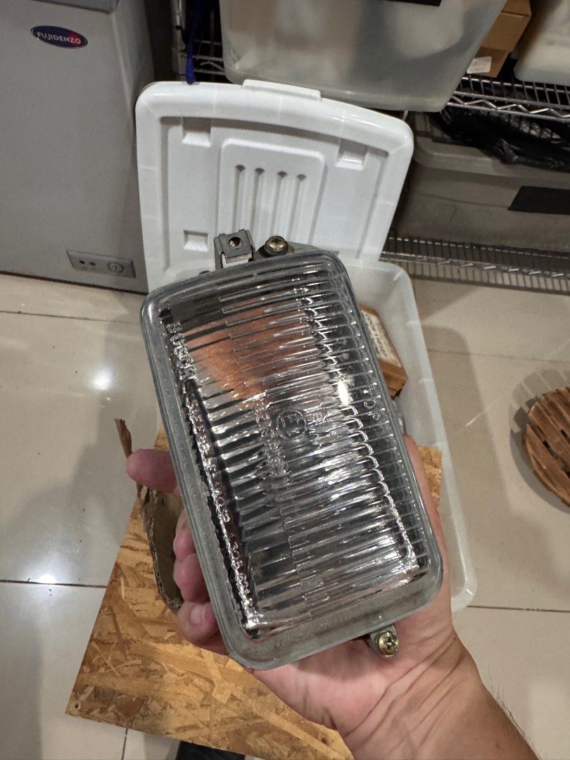 Porsche 964 foglamps (Category: Lightings, Horns, and other Electrical Parts and Accessories) located in Muntinlupa City. Submitted by daimler (Listing ID 1336880428, Image 3). Description: Porsche 964 us version foglamps Good as brand new 35k pair 📱09176258168 Brand new price $700 usd per pc plus shipping and tax.
