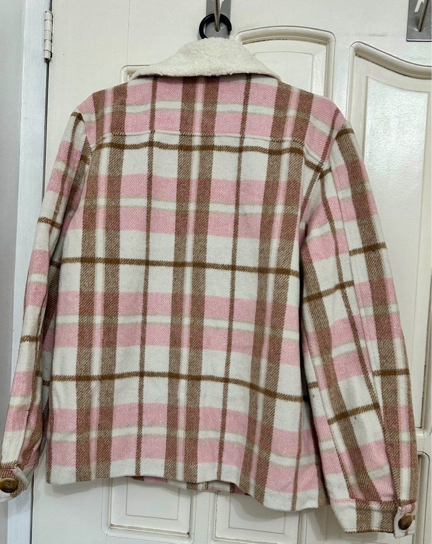 Pre-loved Jacket Checkered Pink and Brown (Category: Coats, Jackets and Outerwear) located in Quezon City. Submitted by trishystuff (Listing ID 1336968579, Image 3). Description: Disclaimer: Color might be slightly different from actual due to camera/screen settings. About the item: - Perfect for winter, spring and autumn - Fits small to semi large frames - With pockets - Size: Jacket length - 24 inches, Arms length - 26 inches - Item weight: 0.5