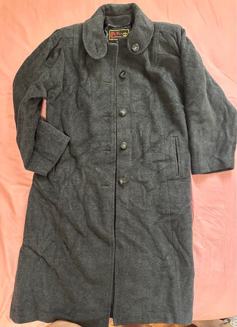 Pre-loved Dark Gray Trench Coat (Category: Coats, Jackets and Outerwear) located in Quezon City. Submitted by trishystuff (Listing ID 1336966919, Image 1). Description: Disclaimer: Color might be slightly different from actual due to camera/screen settings. About the item: - Perfect for winter! Legit makapal! - Color: Dark gray - With pockets - With collar - Fits medium to extra large frames - Size: Coat length - 40 inches, Arms length - 22.50 in