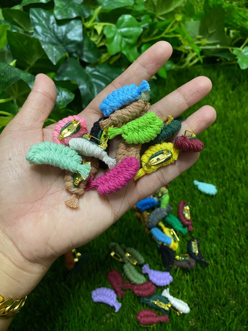 Macrame brooch shop