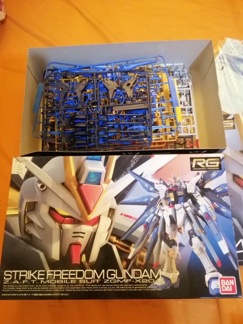 2016 RG Strike Freedom Gundam Z.A.F.T Mobile suit ZGMF-X20A (Category: Gundam & Model Kits) located in Manila. Submitted by santosche_106 (Listing ID 1336944109, Image 1). Description: ✅ Legs are the only part assembled. ✅ all other parts are unassembled and still on runners. ✅ includes full instructions and decals. ✅ box is unsealed but in great condition. ✅ no missing parts - 100% complete! -qc area, manila area, caloocan area PRICE IS NEGOTIAB