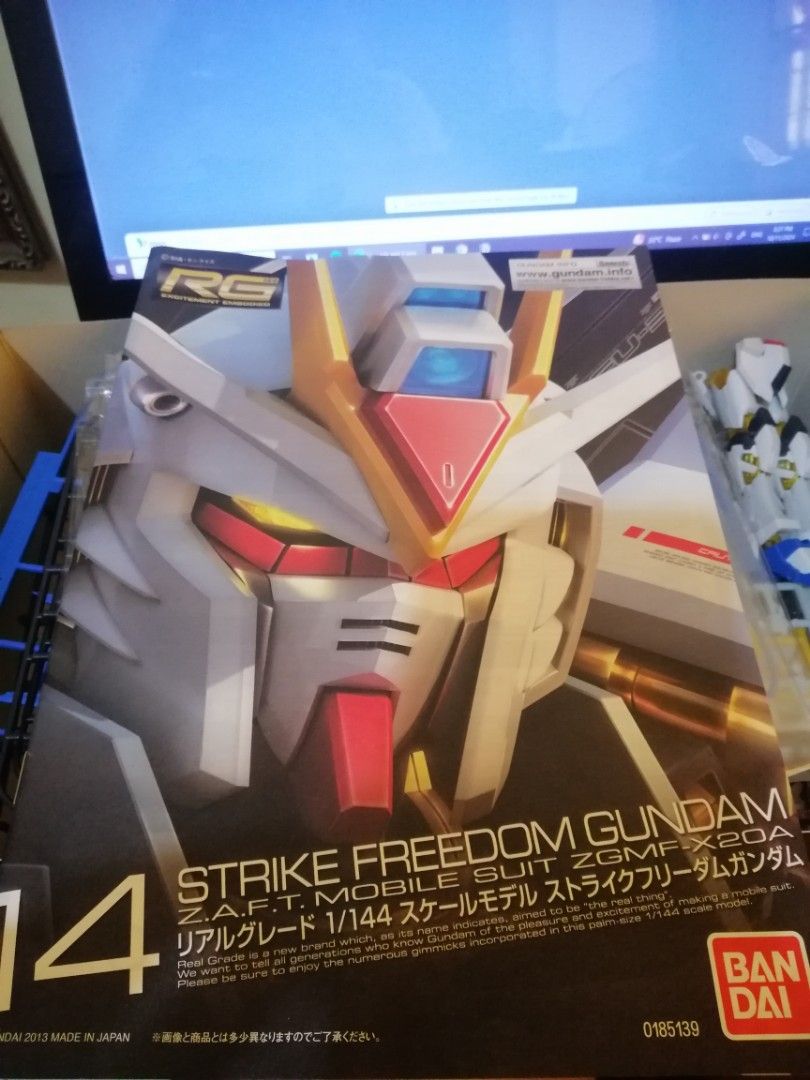2016 RG Strike Freedom Gundam Z.A.F.T Mobile suit ZGMF-X20A (Category: Gundam & Model Kits) located in Manila. Submitted by santosche_106 (Listing ID 1336944109, Image 2). Description: ✅ Legs are the only part assembled. ✅ all other parts are unassembled and still on runners. ✅ includes full instructions and decals. ✅ box is unsealed but in great condition. ✅ no missing parts - 100% complete! -qc area, manila area, caloocan area PRICE IS NEGOTIAB