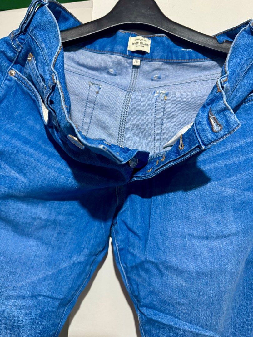 River Island Slim Fit Jeans (Category: Jeans) located in Caloocan City. Submitted by pickpieces (Listing ID 1337021887, Image 2). Description: used once only. .