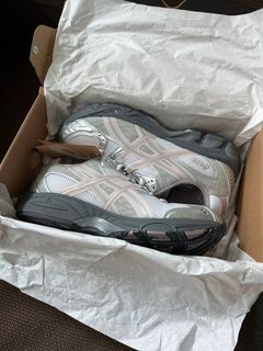 (Category: ) located in . Submitted by zy_kicks (Listing ID 1332145886, Image 1). Description: .