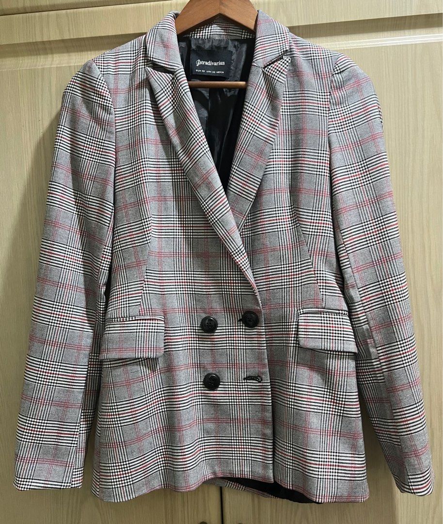 STRADIVARIUS PLAID CHECKERED DOUBLE BREASTED BLAZER (Category: Coats, Jackets and Outerwear) located in Manila. Submitted by declutterluxe (Listing ID 1336937329, Image 2). Description: Bought for 3-4k php Premium, with lining Working buttons and pockets RFS: decluttering.