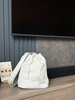 (Category: ) located in . Submitted by ruitingcheng (Listing ID 1336821858, Image 1). Description: .