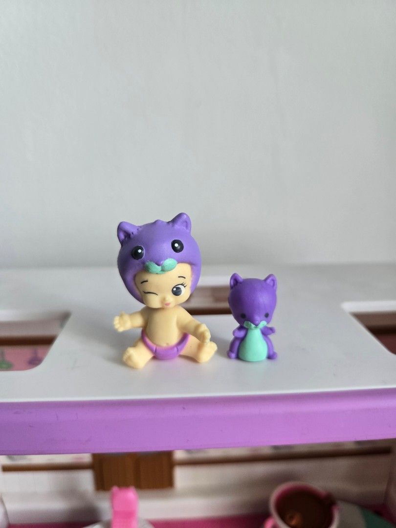Twozies Baby / Animal (Category: Infant Playtime) located in Valenzuela. Submitted by sang2016 (Listing ID 1336976801, Image 2). Description: Twozies Baby P80each 💸 Pay through GCash 📦 MOD: Flash 🛵 Can deliver via Lalamove Please manage your expectations since these toys are Preloved items but they are still in good condition. Kindly send us a message for more details..