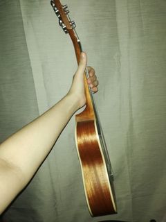 UKELELE