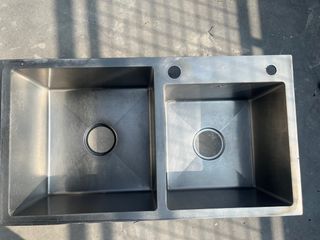 Used stainless sink  complete accessories