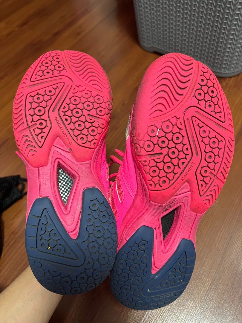 Victor Badminton Pink Shoes (Category: Sneakers) located in Las Pinas. Submitted by itsred123 (Listing ID 1336927096, Image 3). Description: size 8.5 women (7 mens) rfs: extra shoes.