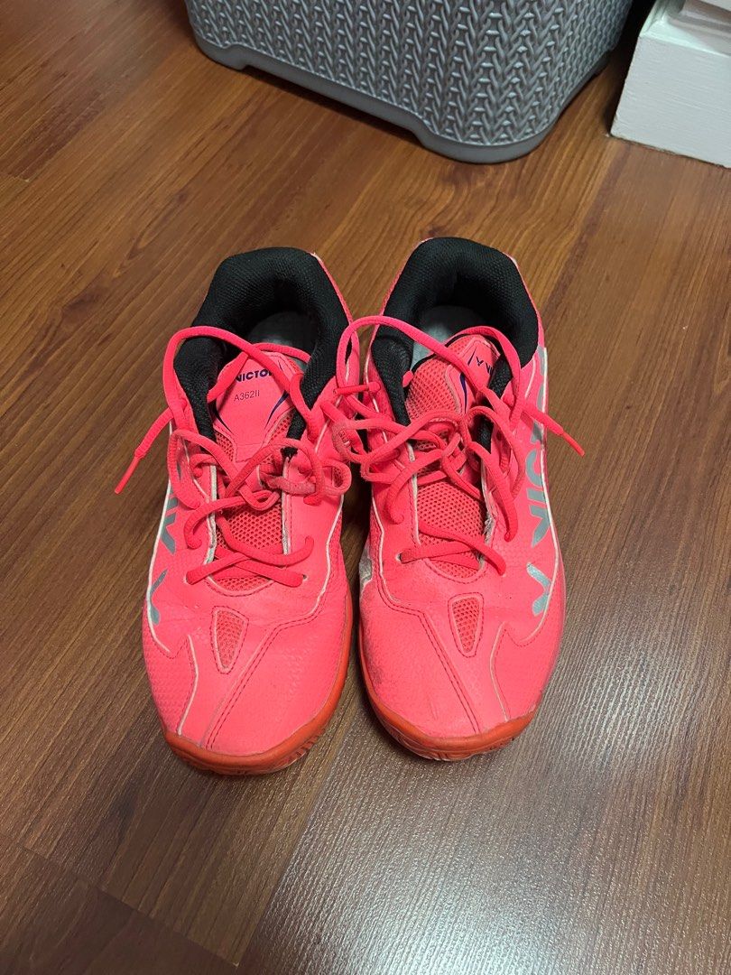 Victor Badminton Pink Shoes (Category: Sneakers) located in Las Pinas. Submitted by itsred123 (Listing ID 1336927096, Image 2). Description: size 8.5 women (7 mens) rfs: extra shoes.