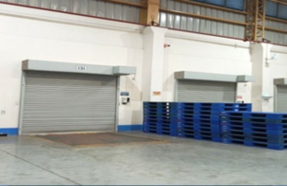 Warehouse for rent in Carmona Cavite (Category: Commercial) located in Paranaque City. Submitted by dominiclorico (Listing ID 1336949901, Image 2). Description: Warehouse for rent in Carmona Cavite Location: Governor's Drive, Carmona, Cavite Covered Floor area: 2523 sqm Open area: 310 sqm Industrial compound along Governor's Drive, 7.5 kms. from Carmona SLEX Exit, high ceiling, with office Rate: Covered area: Php 220/sqm Open area: 100/sqm plus V