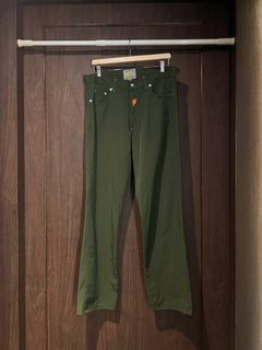 (Category: ) located in . Submitted by upstairsgarments (Listing ID 1337183610, Image 1). Description: .