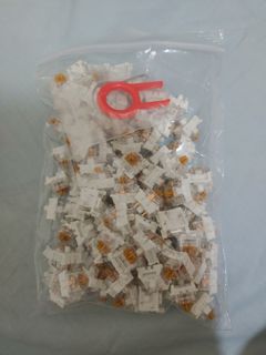 110pcs Gold Switch Stems & Switch Puller & Keycap Puller64195857550722110