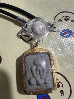 （分類：）位於 。 由 tinyau888 提交（商品編號 1337143168，圖片 1）。簡介： 。