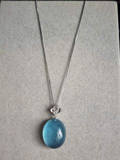 裸石款
透體海藍寶
S925純銀
頸鏈

Size:
高25.8mm
闊20.7mm
厚11.5mm64213440702723110