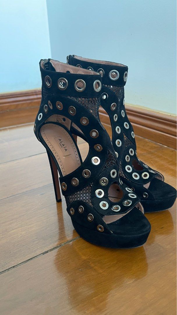ALAIA PARIS PLATFORM SANDALS (Category: Heels) located in Makati City. Submitted by missthing888 (Listing ID 1337132140, Image 1). Description: PRE LOVED ALAIA PARIS HEELS PRICE NEGOTIABLE GUCCI LOUBOUTIN CHRISTIAN DIOR ROGER VIVIER JIMMY CHOO CELINE FENDI BOTTEGA VENETA LOEWE HERMES BALENCIAGA MOYNAT GOYARD DOLCE GABBANA PRADA MIU MIU MANOLO BLAHNIK RENE CAOVILLA VALENTINO .