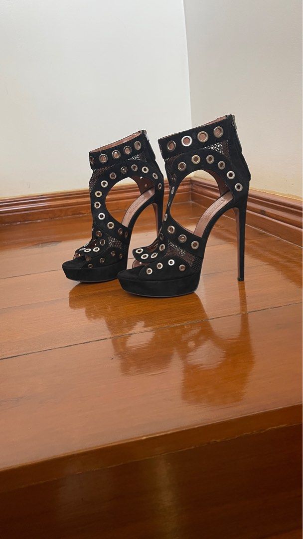 ALAIA PARIS PLATFORM SANDALS (Category: Heels) located in Makati City. Submitted by missthing888 (Listing ID 1337132140, Image 2). Description: PRE LOVED ALAIA PARIS HEELS PRICE NEGOTIABLE GUCCI LOUBOUTIN CHRISTIAN DIOR ROGER VIVIER JIMMY CHOO CELINE FENDI BOTTEGA VENETA LOEWE HERMES BALENCIAGA MOYNAT GOYARD DOLCE GABBANA PRADA MIU MIU MANOLO BLAHNIK RENE CAOVILLA VALENTINO .