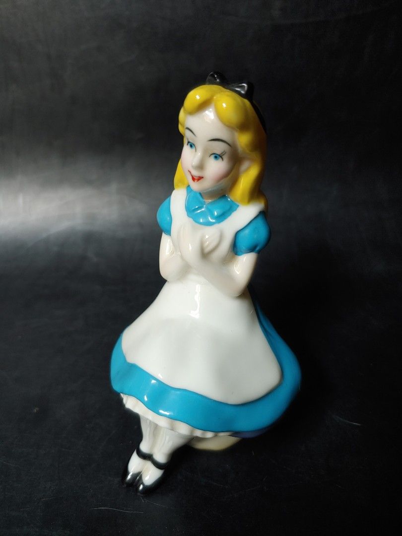 Alice in Wonderland figurine (Category: Figurines & Statues) located in Pasig City. Submitted by don200 (Listing ID 1337149414, Image 2). Description: Vintage Disneyland Alice in Wonderland ceramic figurine.