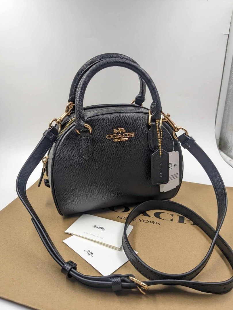 Authentic Coach Sydney Satchel (Category: Luxury Bags & Wallets) located in Las Pinas. Submitted by luxlahvu2017 (Listing ID 1337197399, Image 1). Description: Authentic Coach Sydney Satchel ( open for COD ).