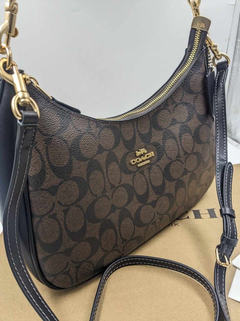 Authentic Coach Teri Hobo (Category: Luxury Bags & Wallets) located in Las Pinas. Submitted by luxlahvu2017 (Listing ID 1337198224, Image 1). Description: Authentic Coach Teri Hobo ( open for COD ).
