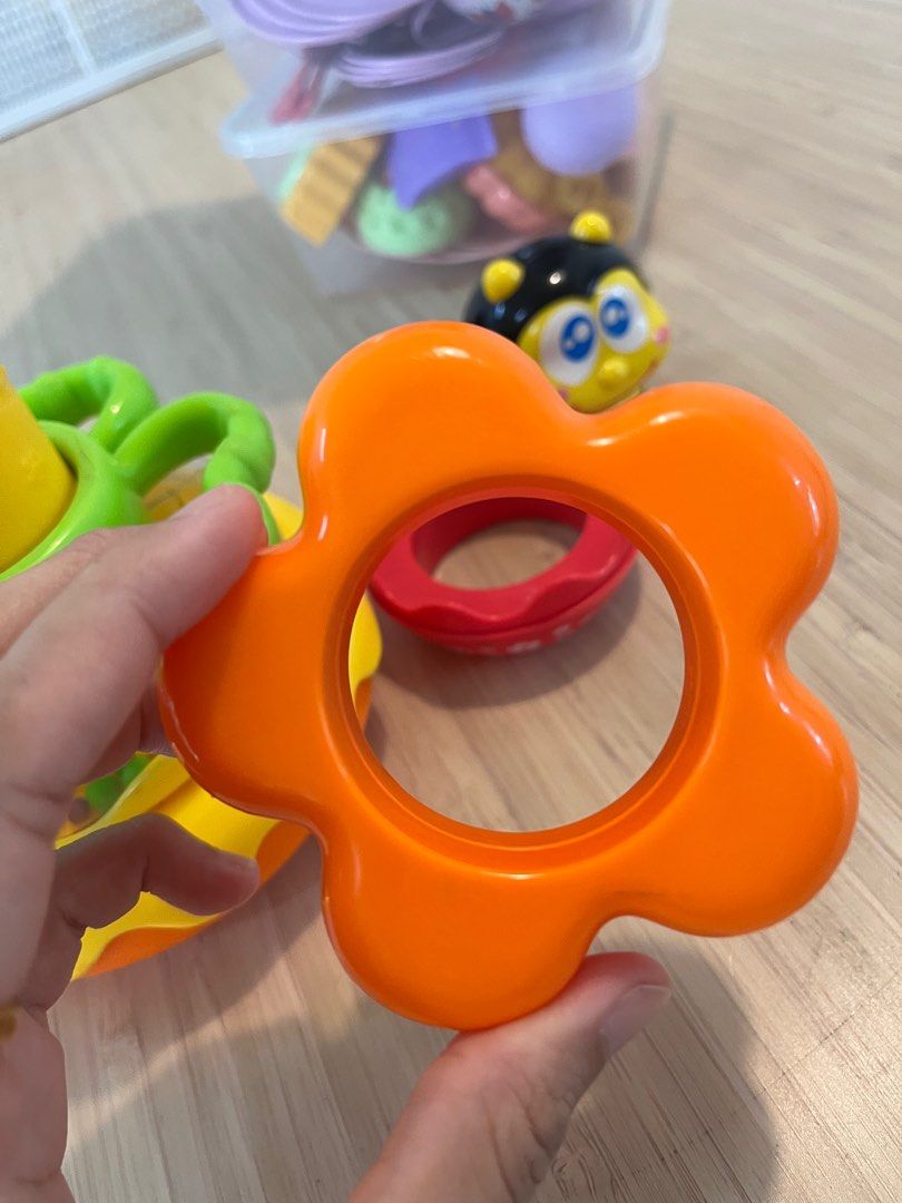 Bee Stacking Stacker Music sound Roy R Us Fisher Price, Babies & Kids ...