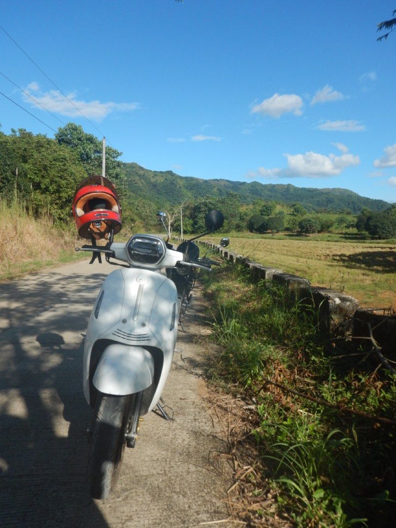 BENELLI PANAREA 2022 model for sale (Category: Skates, Rollerblades & Scooters) located in Llanera. Submitted by ecalapuz (Listing ID 1337100049, Image 1). Description: Use for commute to work for 5 months and then stocked na sya. First lady owner here, the scooter comes with 3 year registration and complete paper. Ikaw na din magkakabit ng plate number. RFS: not using it anymore .