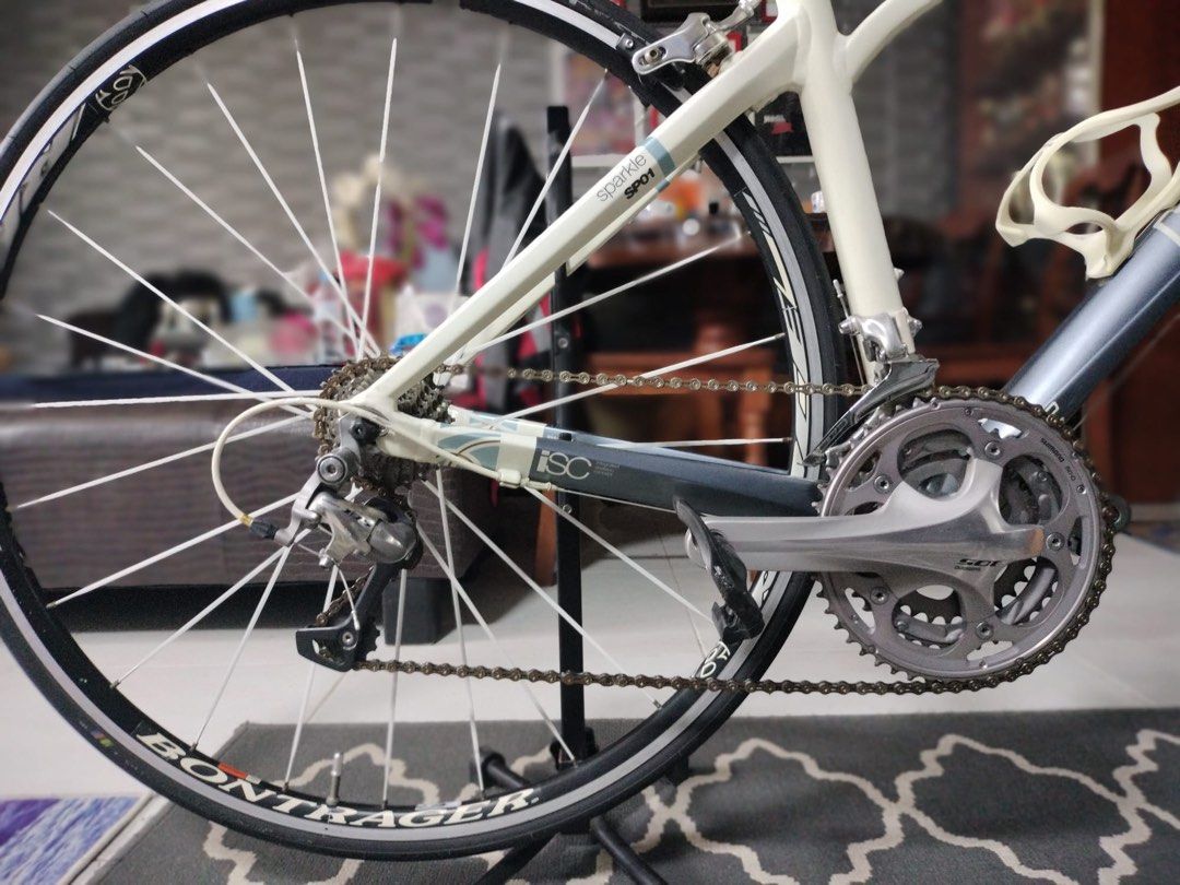 BMC sparkle sp01 (Category: Bicycles) located in Singapore. Submitted by mokd.manning (Listing ID 1337075708, Image 3). Description: Selling off my dad’s road bike. What you see is what u get. Selling at 1.5k Nego upon viewing. Self collect at my place. Interested can pm me thanks.