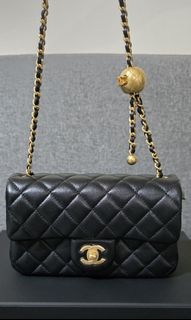 (Category: ) located in . Submitted by Bag_Lover (Listing ID 1337205093, Image 1). Description: .