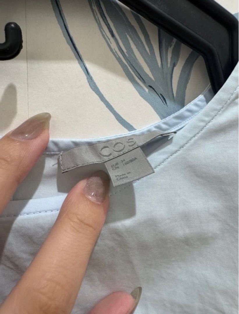 Cos Light Blue Sleeveless Blouse Size 34 (Category: Blouses) located in Paranaque City. Submitted by tinykh (Listing ID 1337099484, Image 3). Description: Barely used (too big for me) Cos light blue sleeveless blouse. Has a bit of form/structure because the material is similar to poplin, so it doesn’t look lousy! Will give discount if you buy other items!.