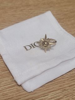 （分類：）位於 。 由 lovess2021 提交（商品編號 1337153394，圖片 1）。簡介： 。