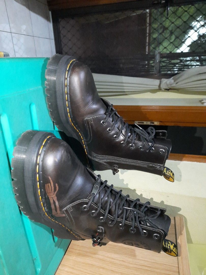 【NEL】Dr. Martens LOST BOYSコラボ Dr Martens X Warner Bros (Martens LOST BOYSコラボ)