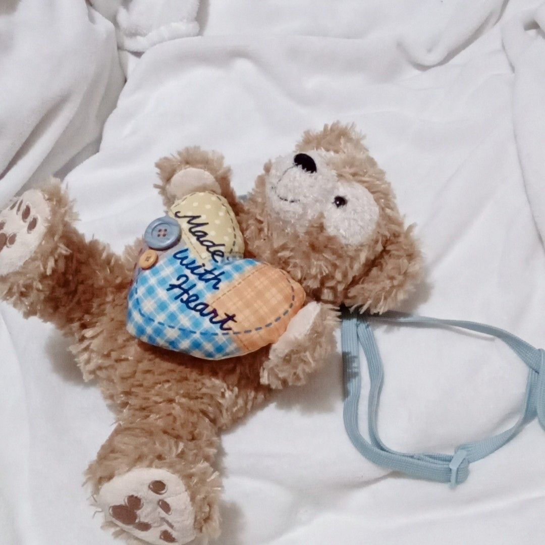 DUFFY PLUSH DOLL TOY BAG WITH STRAP ORIGINAL (Category: Plushies & Soft Toys) located in Cavite. Submitted by ice_dandan_ (Listing ID 1337093802, Image 3). Description: like new bag original.