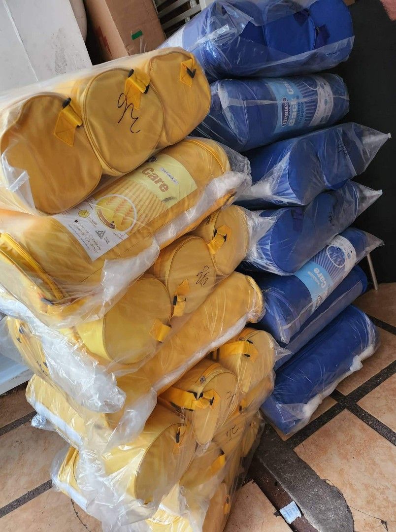 Egg foam Mattress (Category: Braces, Support & Protection) located in Quezon City. Submitted by jesselee14kpop (Listing ID 1337235730, Image 1). Description: brandnew onhand negotiable good quality and condition open for pick up and delivery high quality we also sell many medical supplies call me 09268225723 cod,gcash,bank transfer.