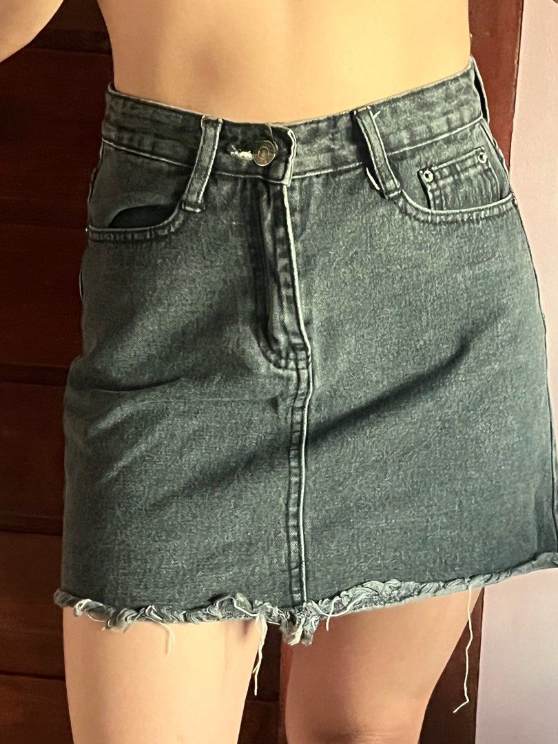 faded black denim mini skirt (Category: Skirts) located in Tuguegarao City. Submitted by orymiming (Listing ID 1337172384, Image 1). Description: can fit xs to s.